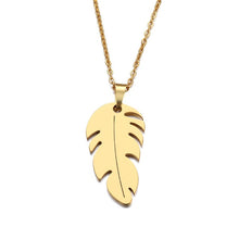 Load image into Gallery viewer, Feather Necklace